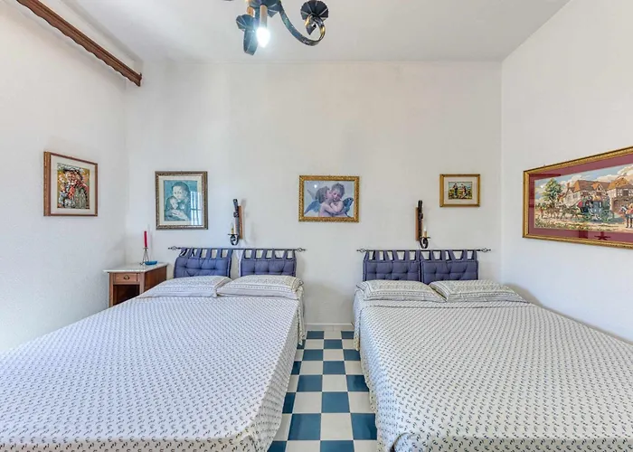 בית אירוח A Casa Di Amici