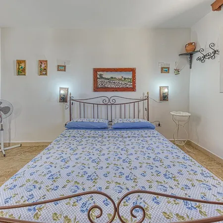 Δωμάτια σε οικογενειακή κατοικία A Casa Di Amici