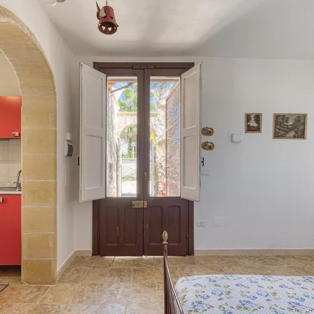A Casa Di Amici Δωμάτια σε οικογενειακή κατοικία *