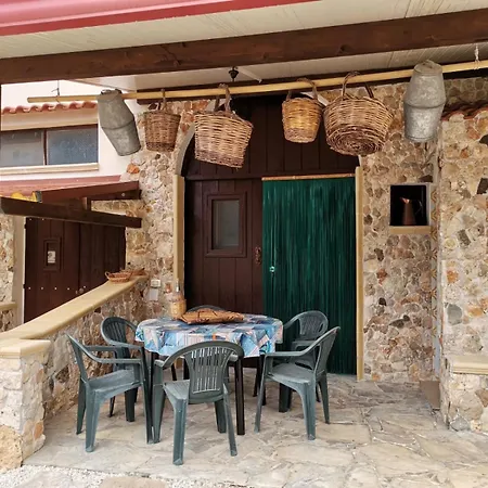 A Casa Di Amici * Torre Pali